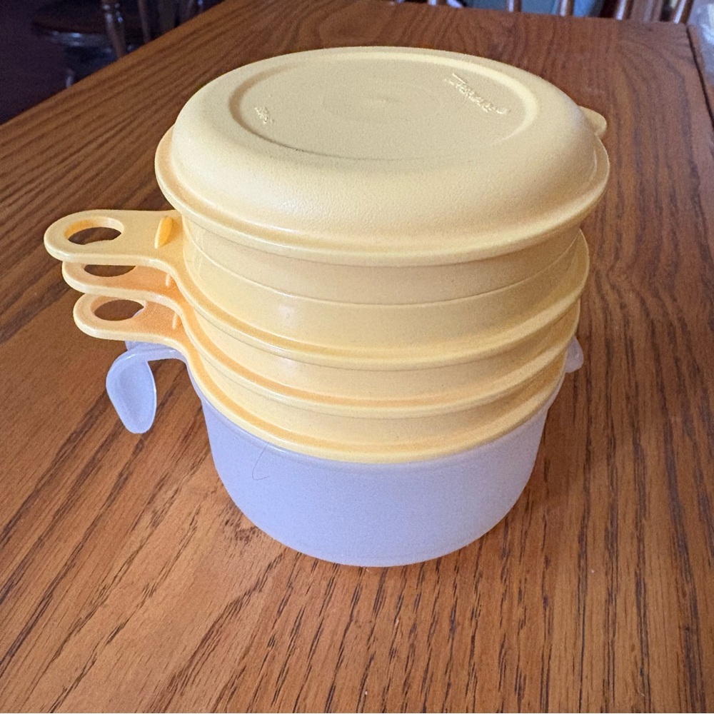 Tupperware Cooks Maid 5pc Gadget Set Juicer Strainer, Egg Separator